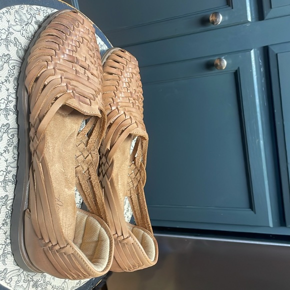 Sandals/ loafers! - Picture 2 of 3